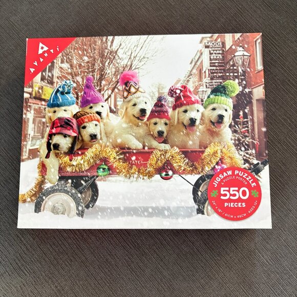 ♦️4/$25 NEW Avanti Christmas Dogs 550 Piece Puzzle - Picture 1 of 2